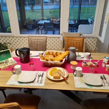 A La Maison Du Bonheur