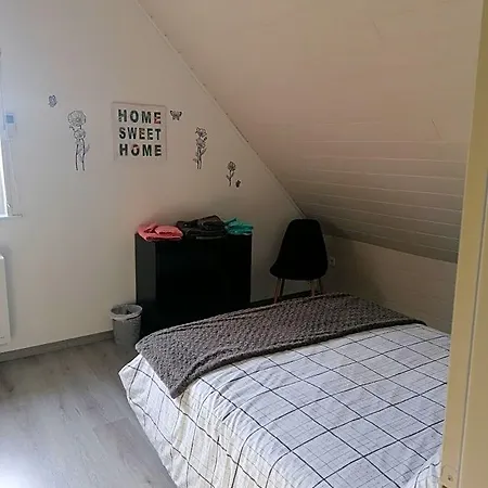 A La Maison Du Bonheur Bed & Breakfast 3*