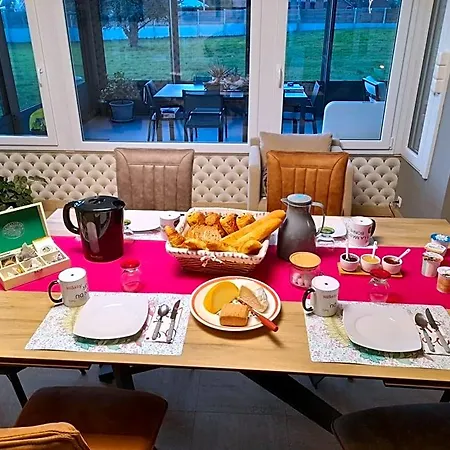 Bed & Breakfast A La Maison Du Bonheur