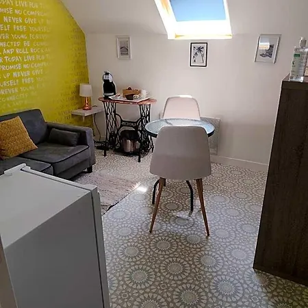 A La Maison Du Bonheur Bed & Breakfast Audruicq